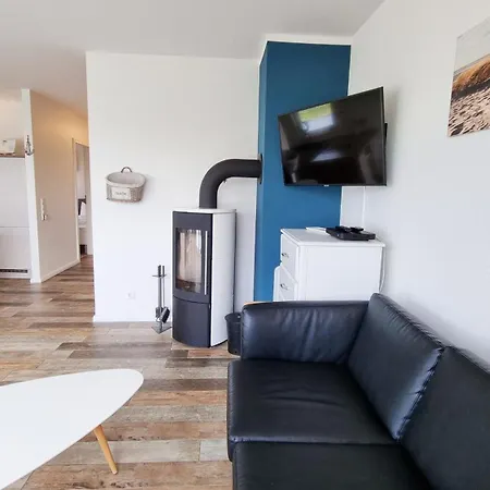 Zauberhafte Ferienhaushaelfte Kuestenliebe Am Sehlendorfer Ostseestrand *