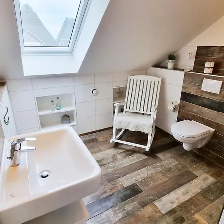 Zauberhafte Ferienhaushaelfte Kuestenliebe Am Sehlendorfer Ostseestrand *