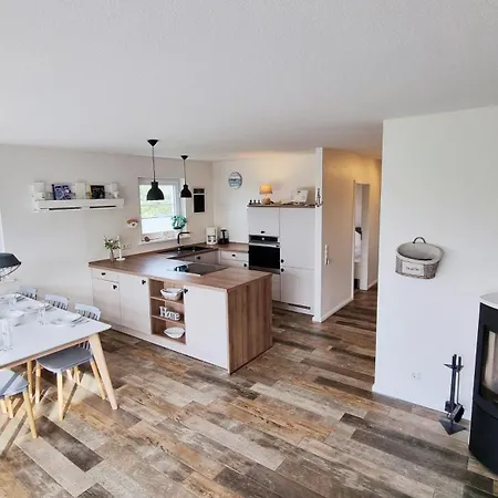 Zauberhafte Ferienhaushaelfte Kuestenliebe Am Sehlendorfer Ostseestrand Casa vacanze